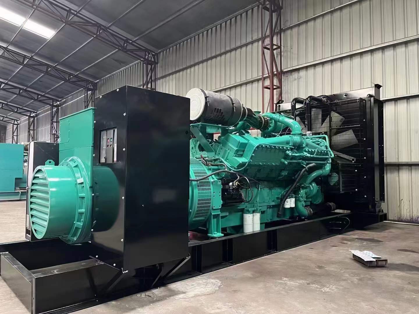 邵原镇如何降低 800kW 柴油发电机输出电流的波动？